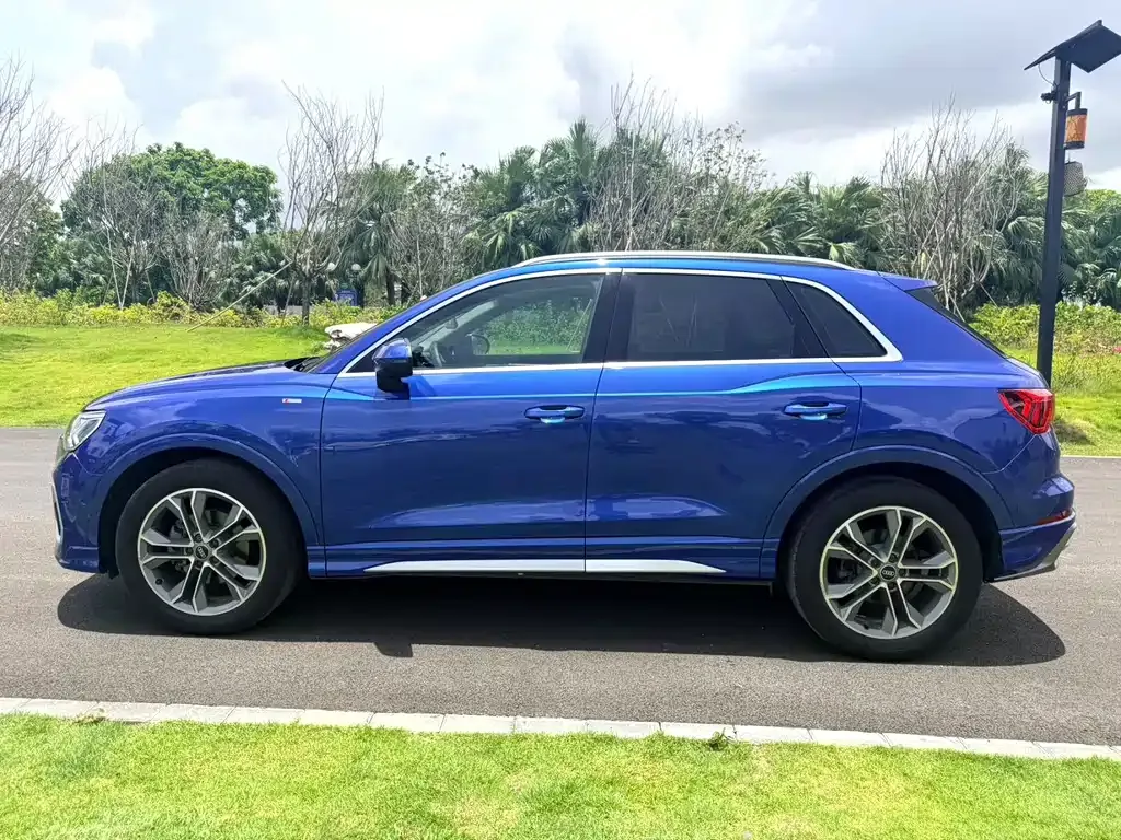 Audi Q3 — фото 7