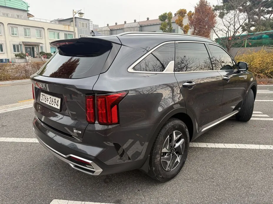 Kia Sorento — фото 4