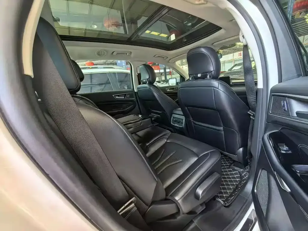 Ford Edge — фото 4