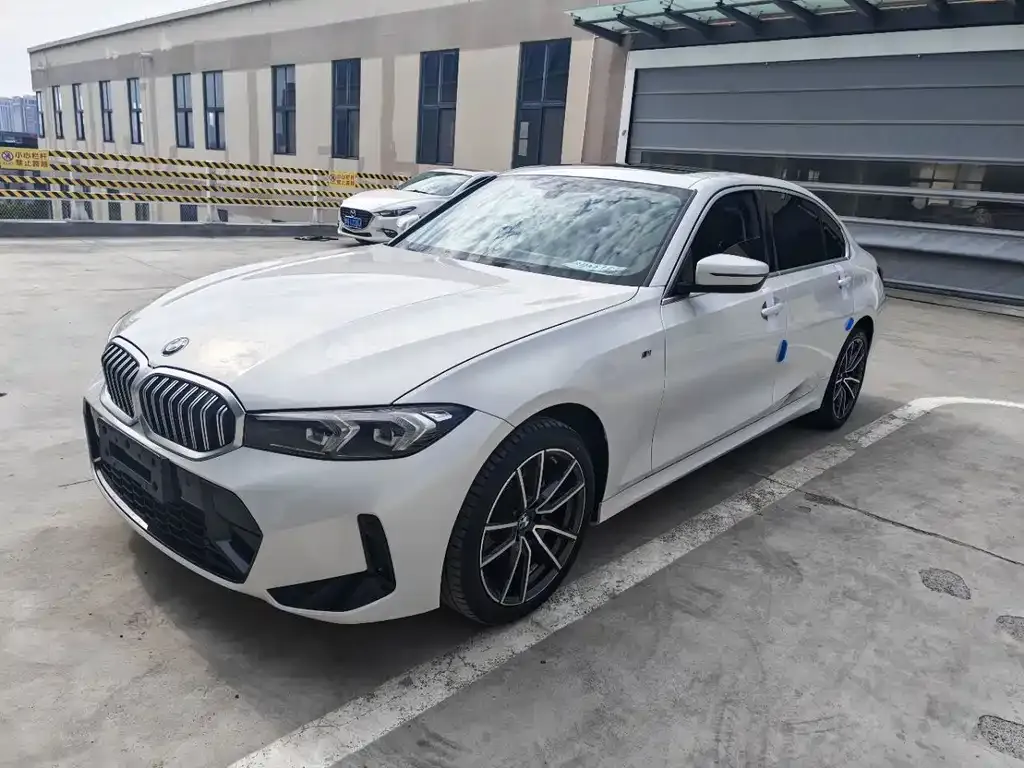 BMW 3 Series — фото 1