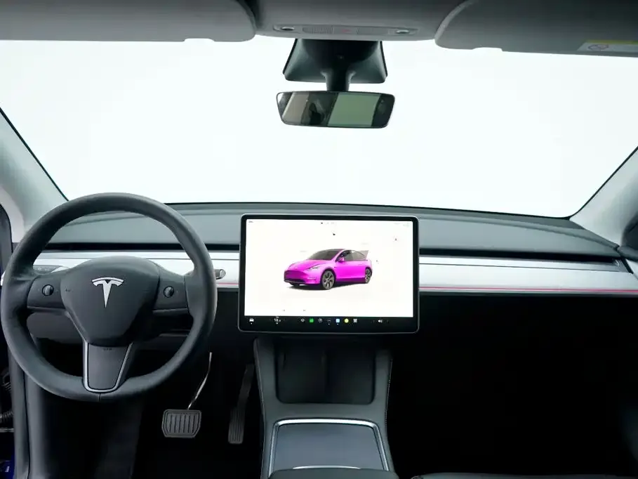 Tesla Model Y — фото 7