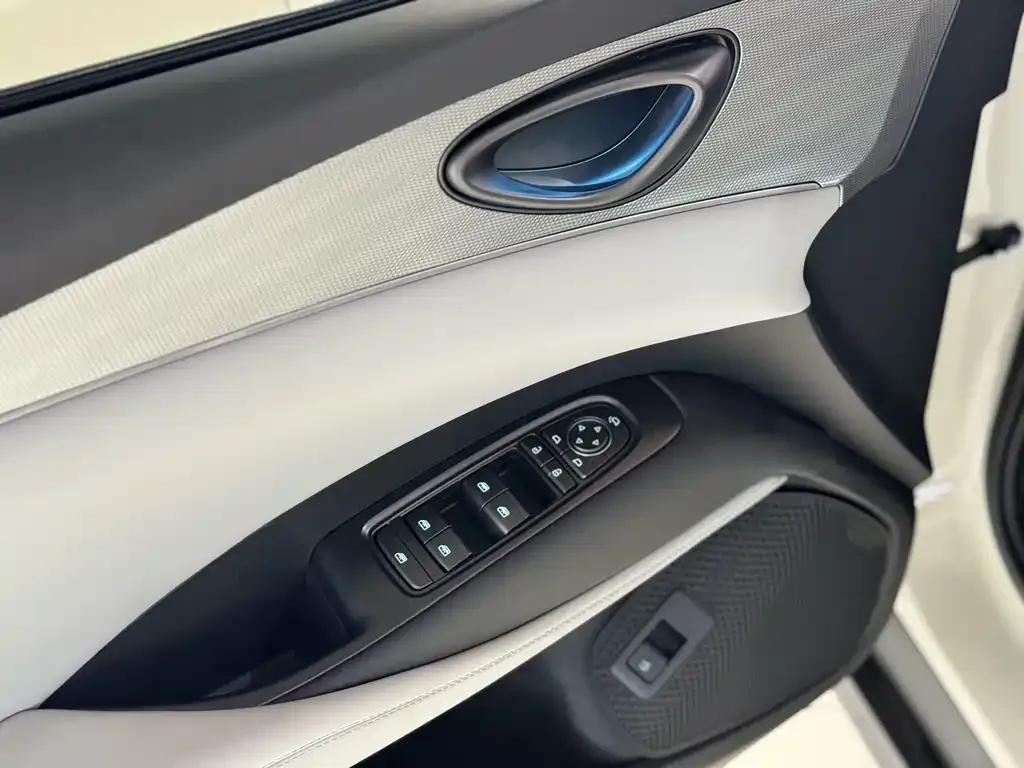 BYD Seal 06 DM-i Touring Edition — фото 4