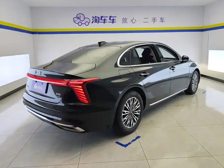 Hongqi H5 — фото 10