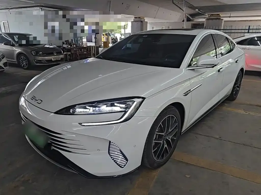 BYD Seal — фото 1