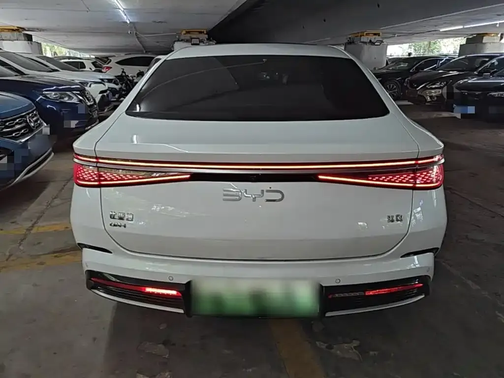 BYD Seal — фото 4