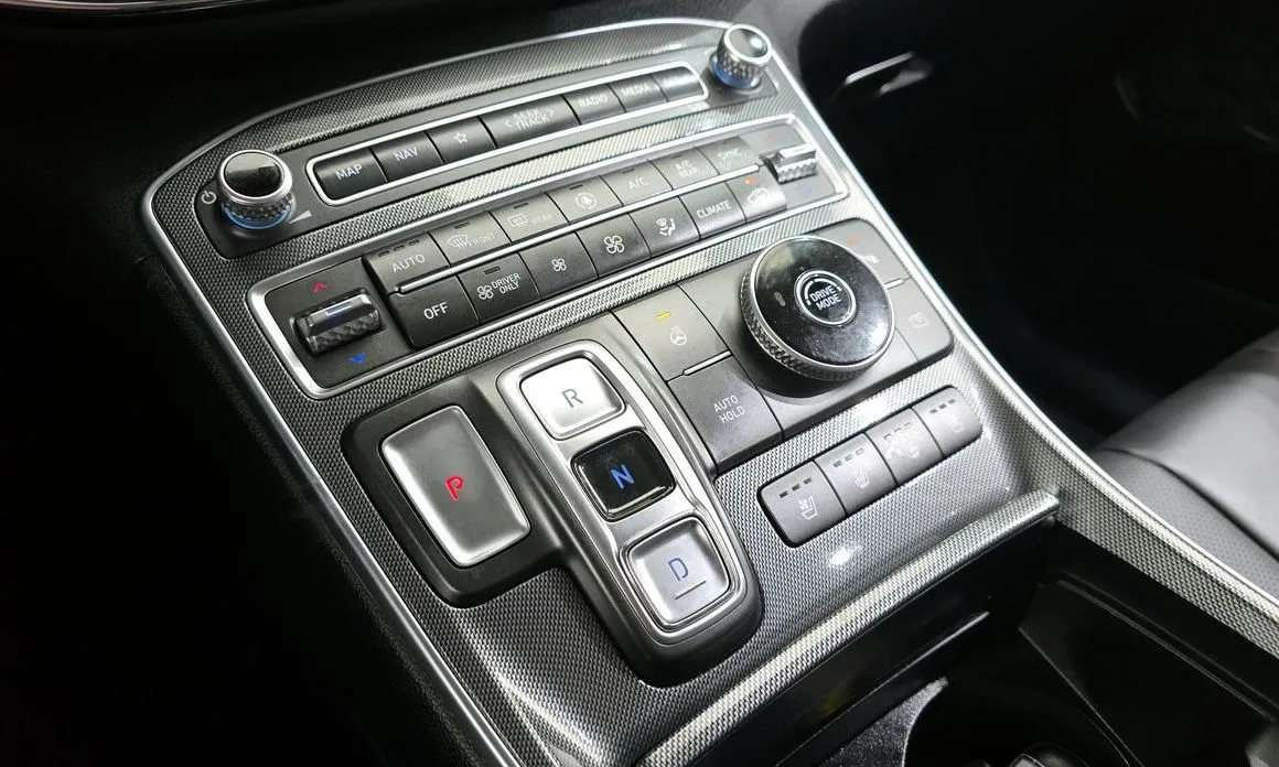 Hyundai Santafe — фото 5