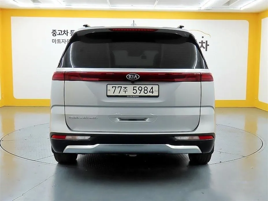 Kia Carnival — фото 2