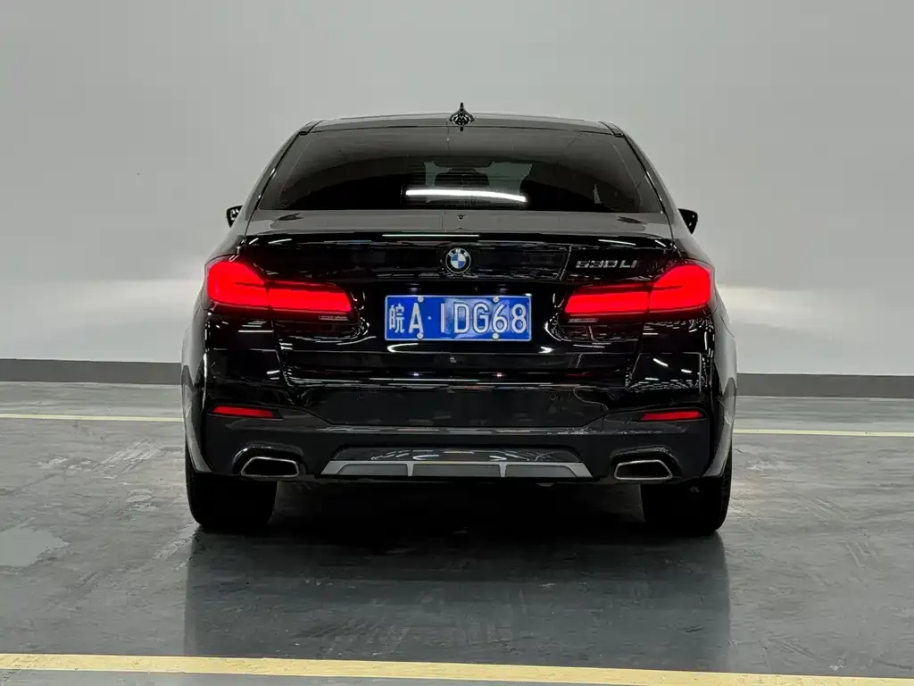 BMW 5 Series — фото 2