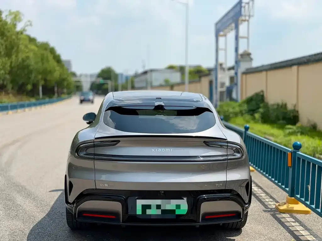 Xiaomi YU7 — фото 8