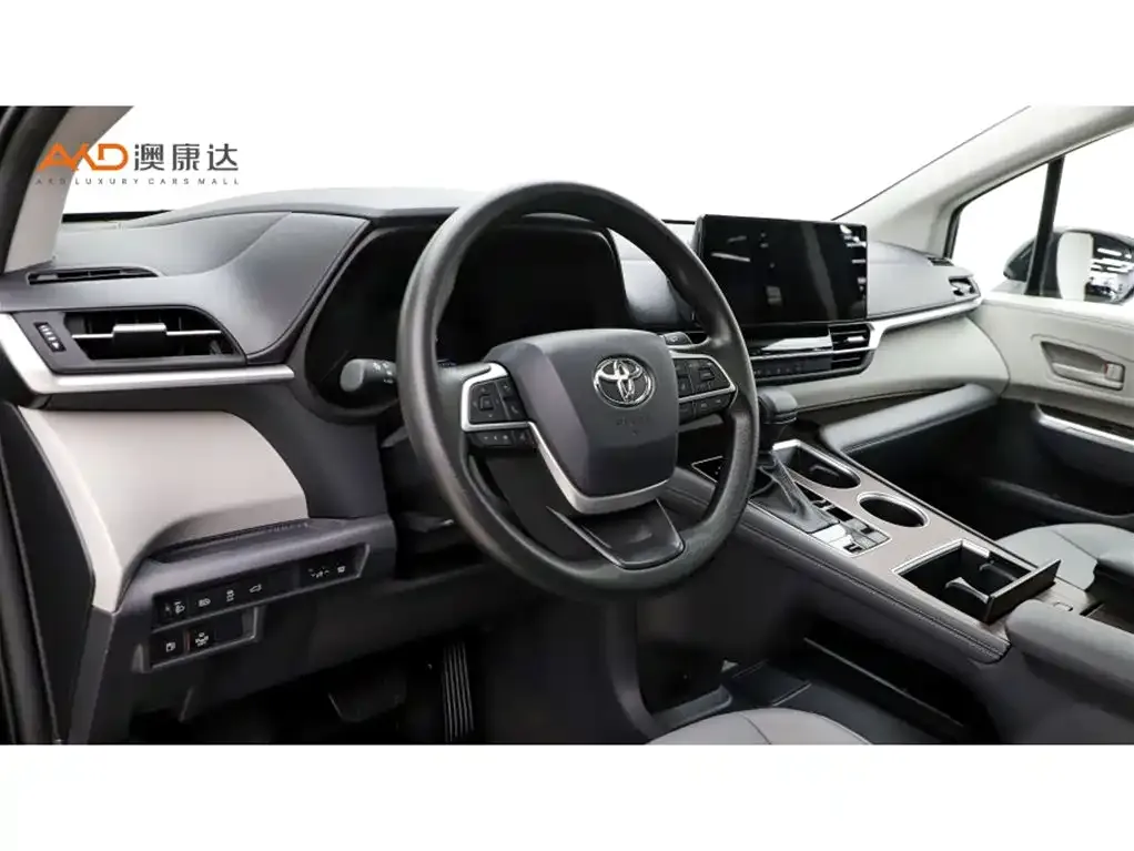 Toyota Granvia — фото 9
