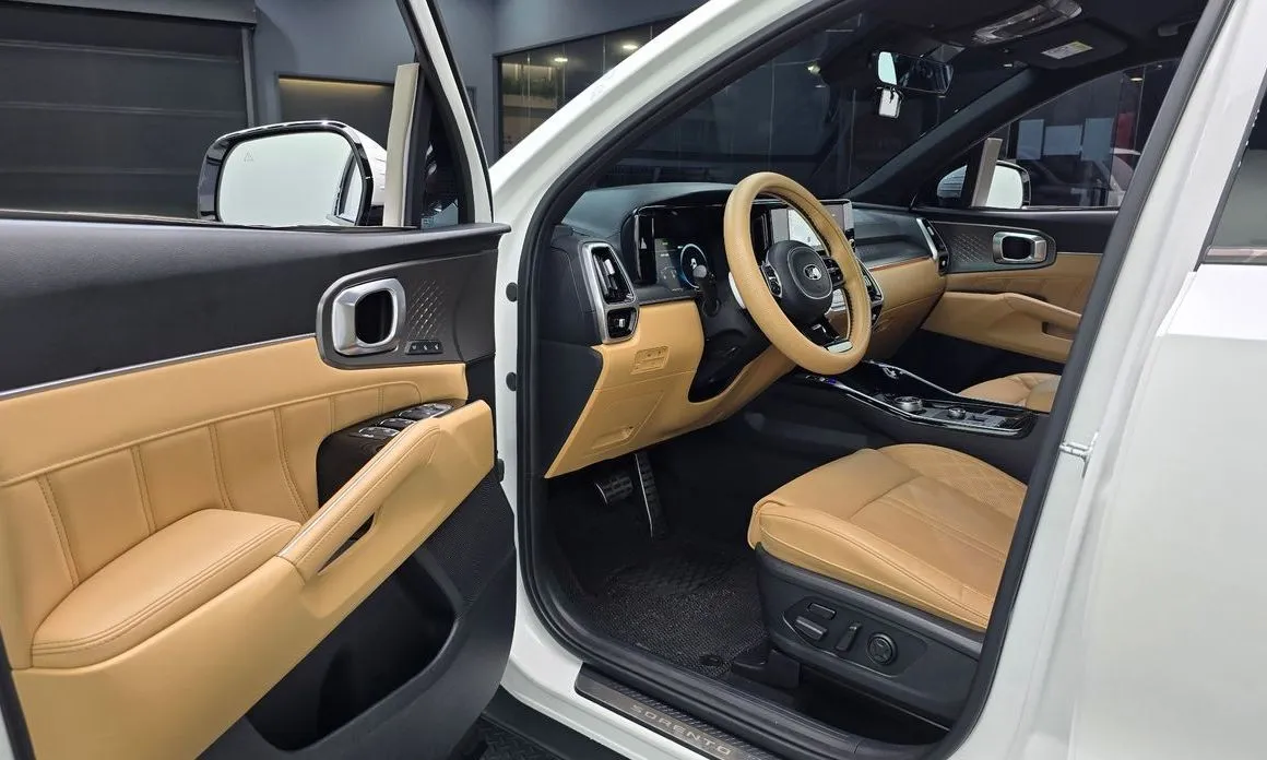 Kia Sorento — фото 7