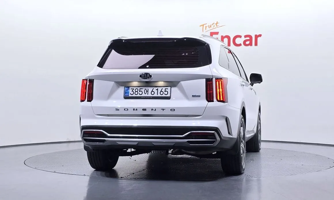 Kia Sorento — фото 5