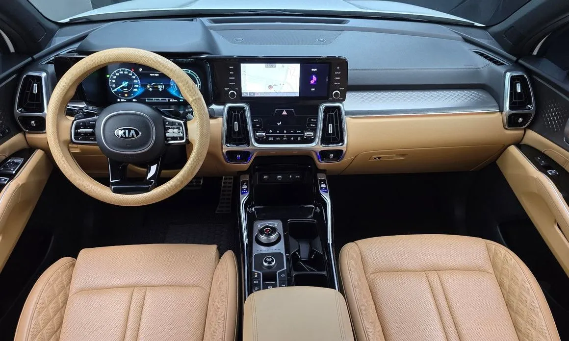 Kia Sorento — фото 10