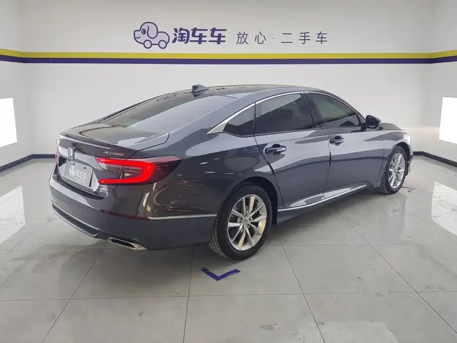 Honda Accord — фото 5