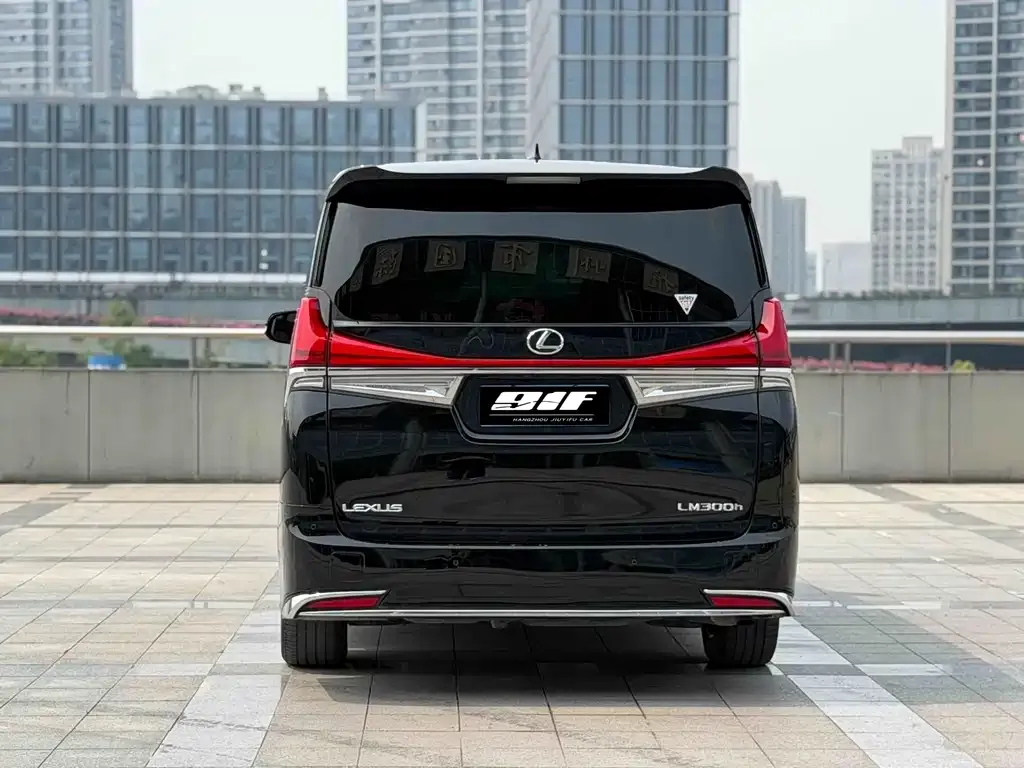 Toyota Vellfire — фото 7