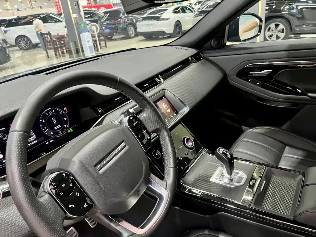 Land Rover Evoque — фото 10
