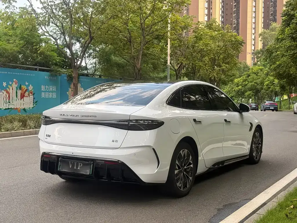 BYD Seal — фото 9