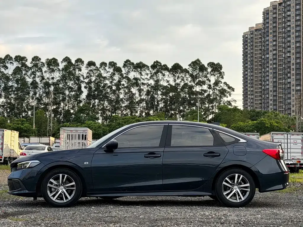 Honda Civic — фото 7