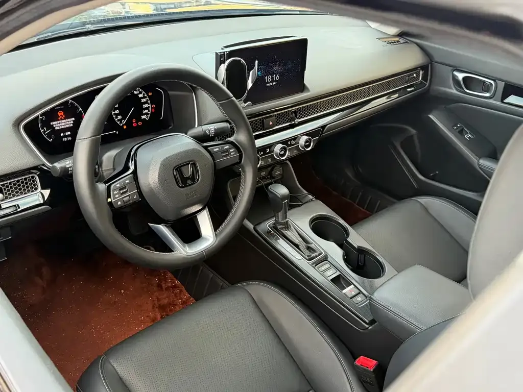 Honda Civic — фото 4