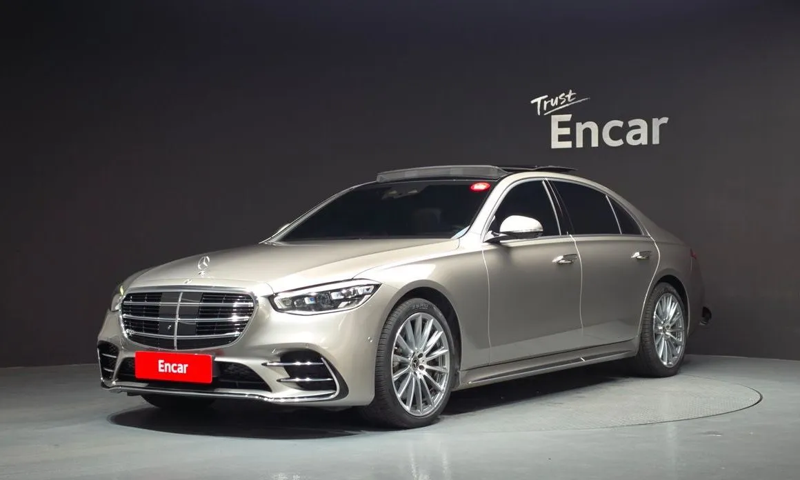 Mercedes-Benz S-Class — фото 1