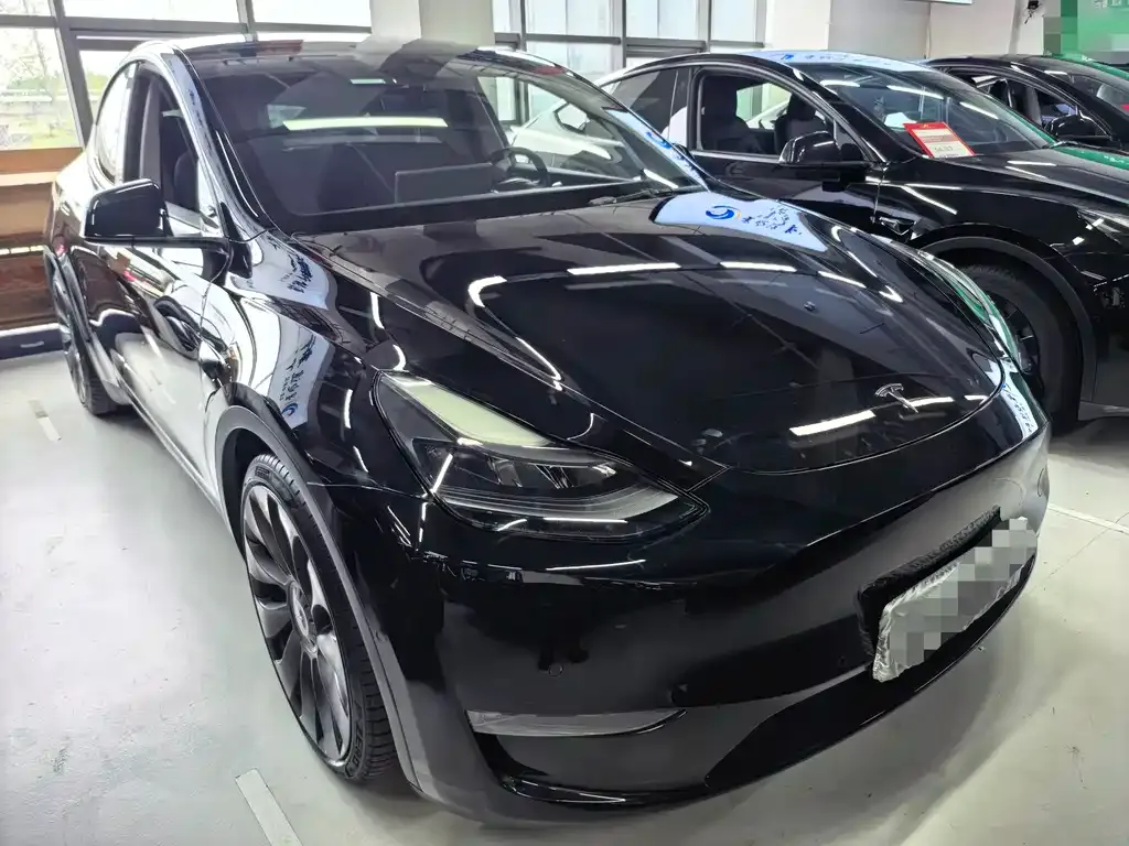 Tesla Model Y — фото 7
