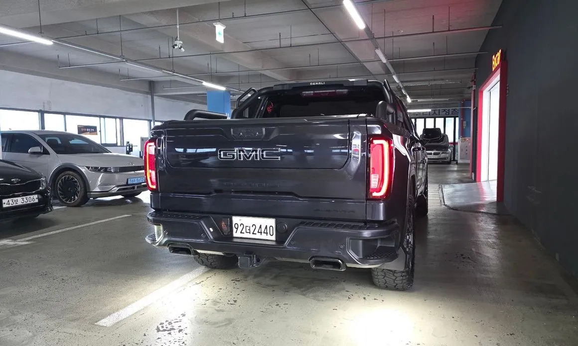 GMC Sierra — фото 5
