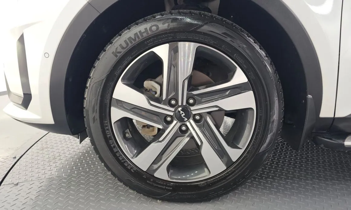 Kia Sorento — фото 9