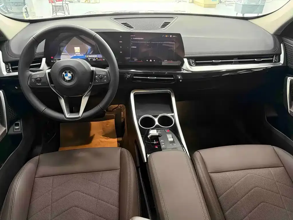 BMW X1 — фото 10
