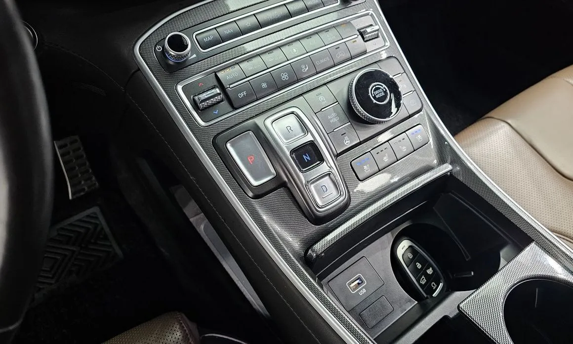 Hyundai Santafe — фото 9