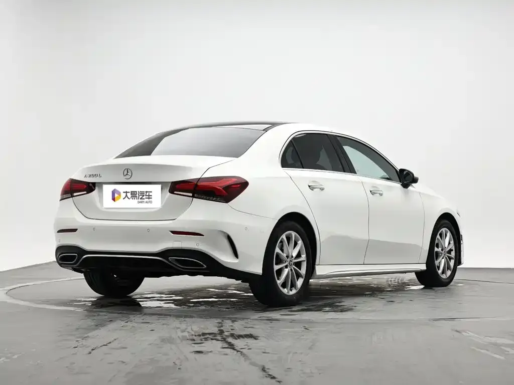 Mercedes-Benz A-Class — фото 9