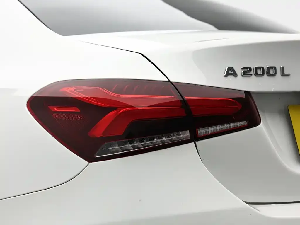 Mercedes-Benz A-Class — фото 10