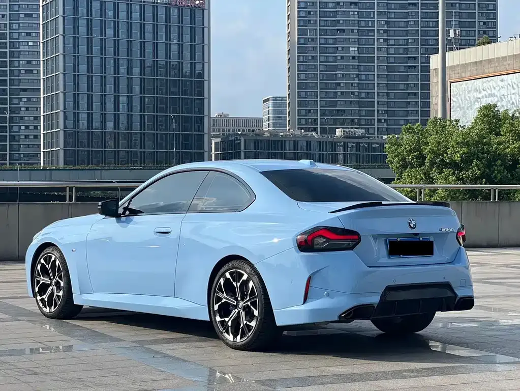 BMW M240i — фото 10