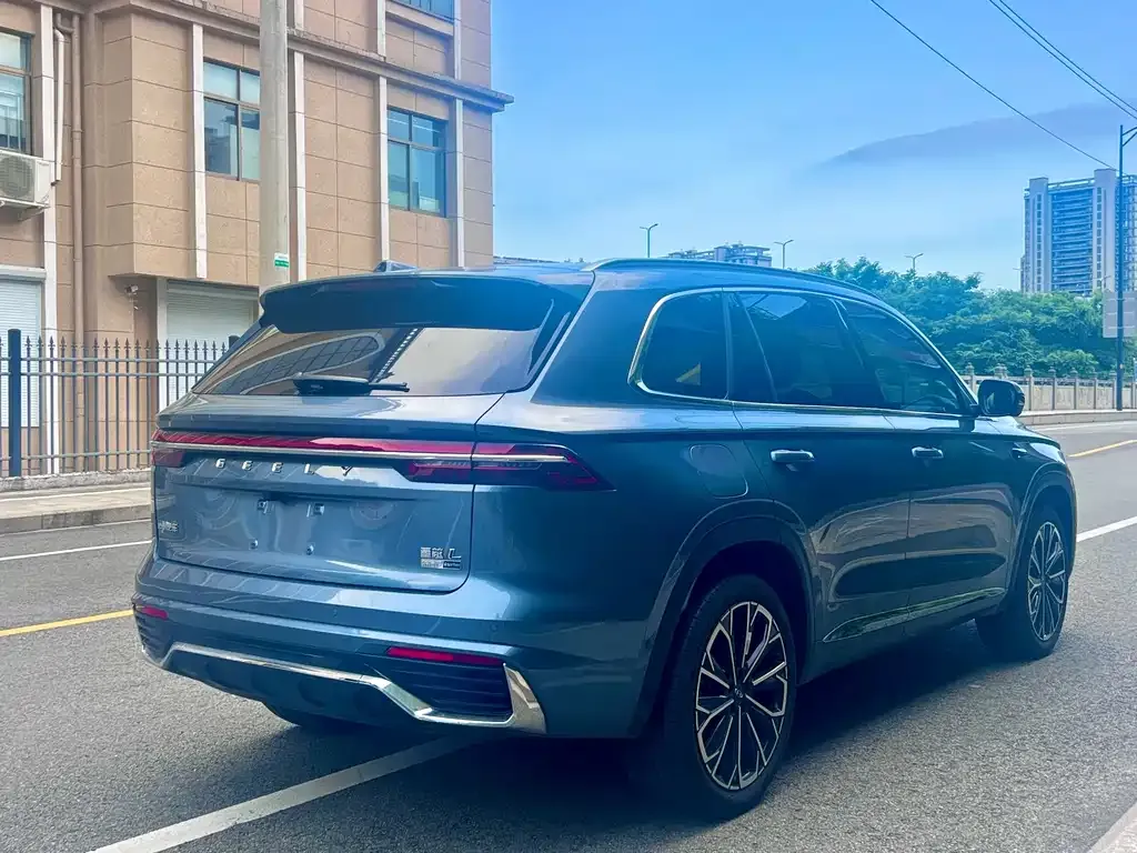 Geely Xingyue L — фото 4