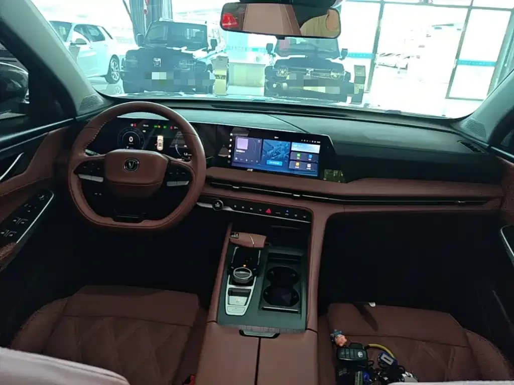 Changan CS75PLUS — фото 3