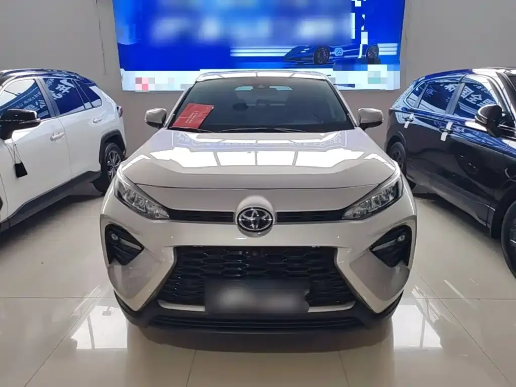 Toyota Wildlander — фото 7