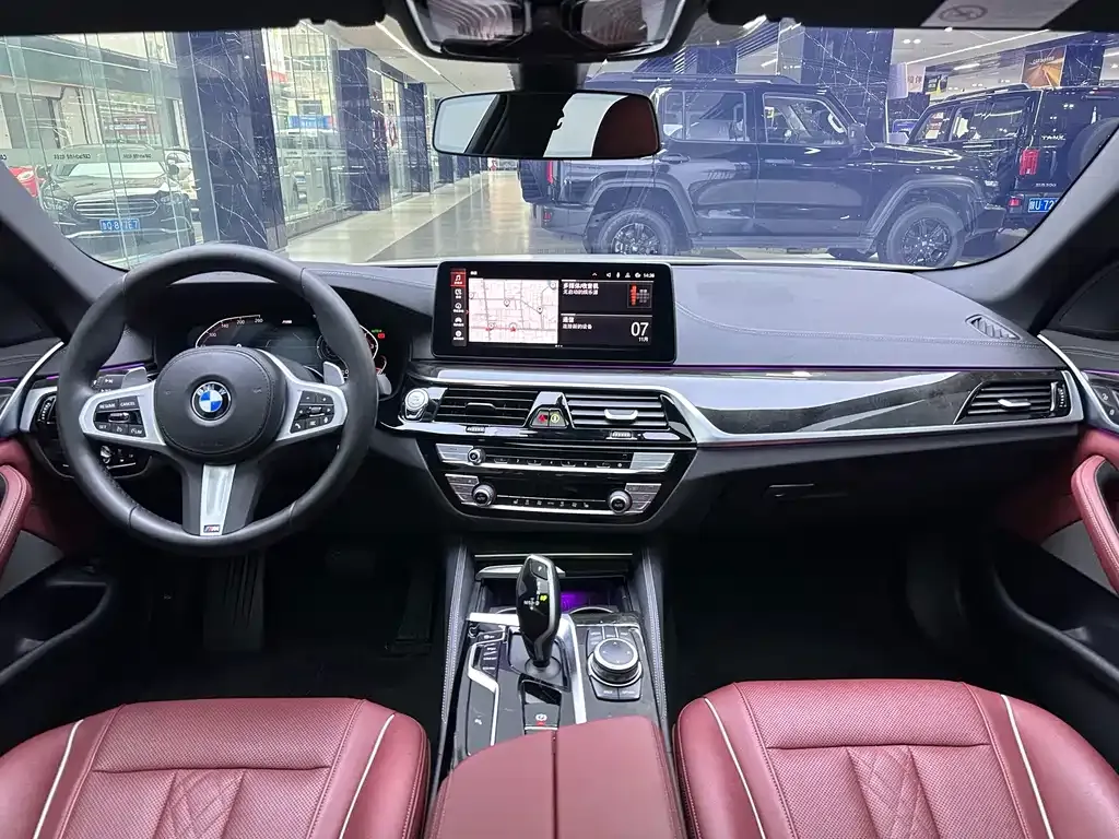 BMW 5 Series — фото 10