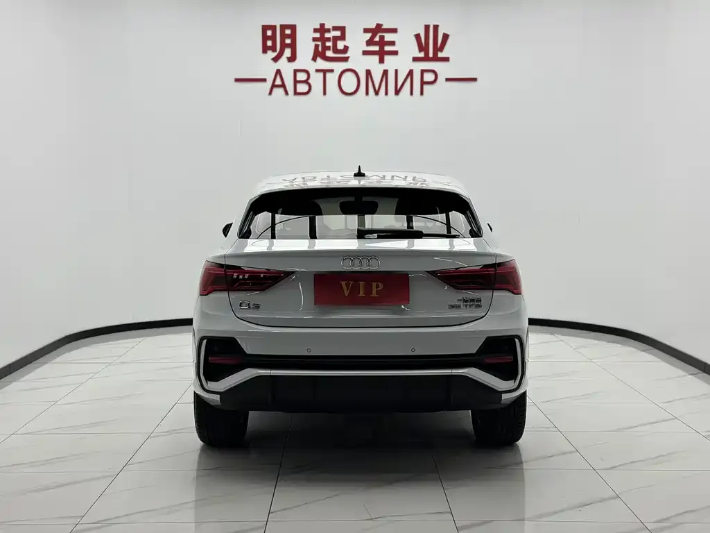 Audi Q3 Sportback — фото 5