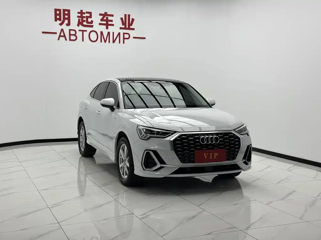 Audi Q3 Sportback — фото 3