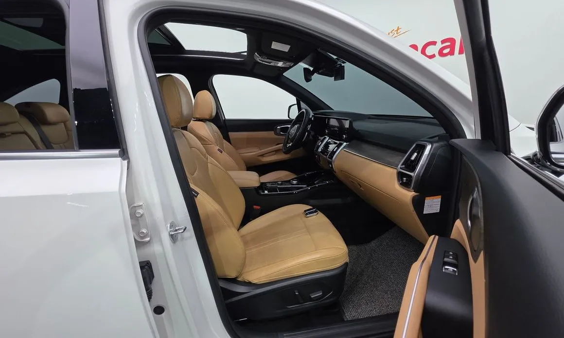 Kia Sorento — фото 7