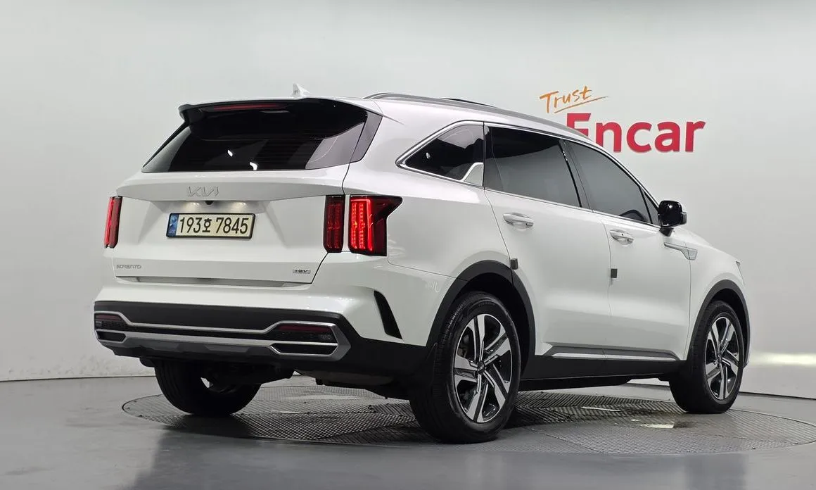 Kia Sorento — фото 4