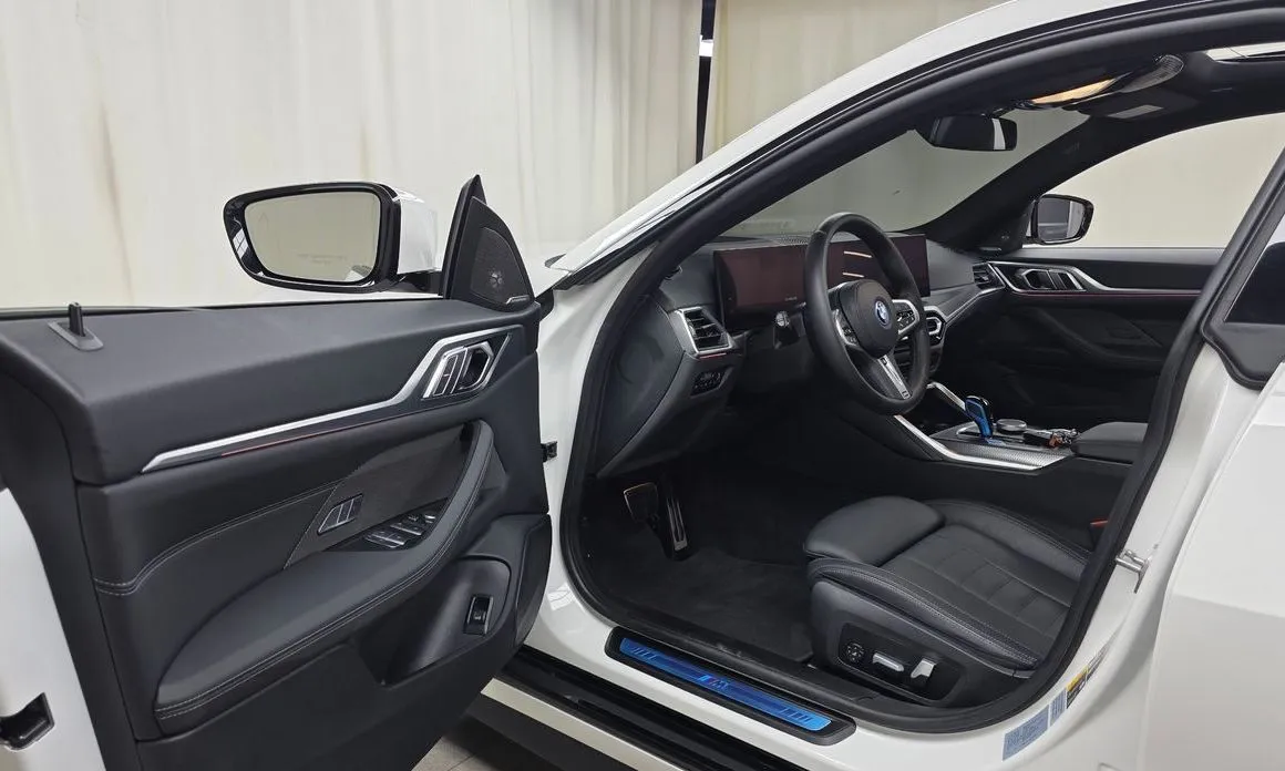 BMW i4 — фото 9