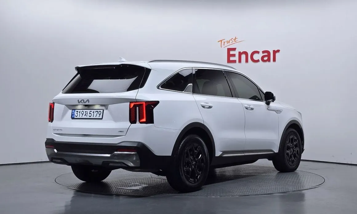 Kia Sorento — фото 3