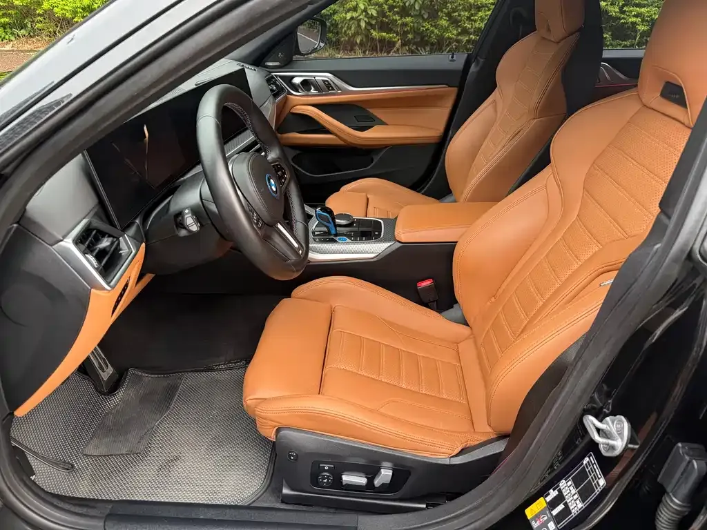 BMW i4 — фото 3