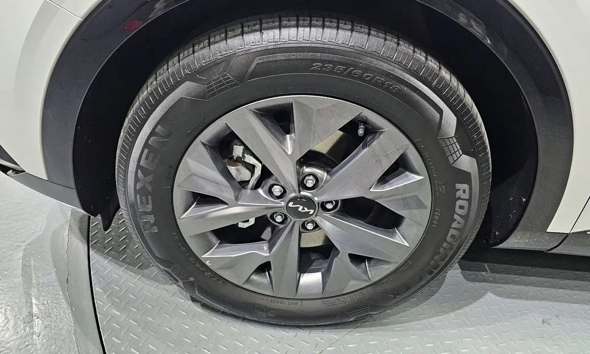 Kia Sportage — фото 9