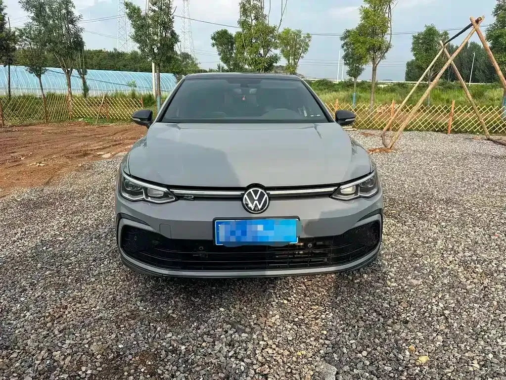 Volkswagen Golf — фото 10