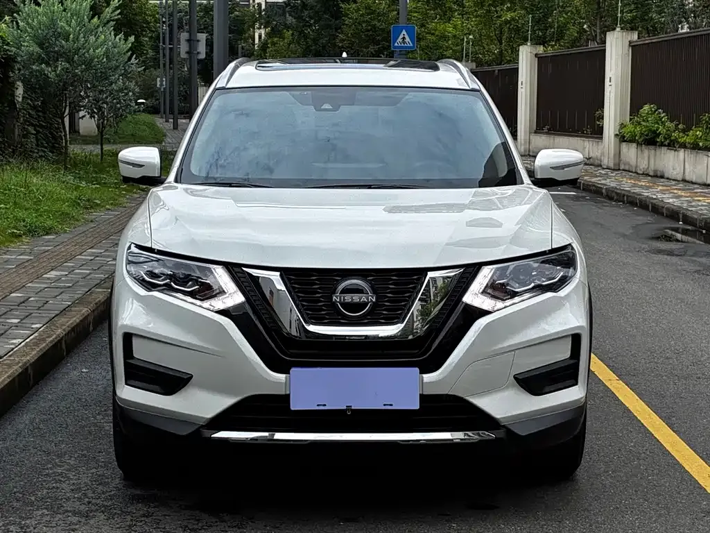 Nissan X-Trail — фото 4