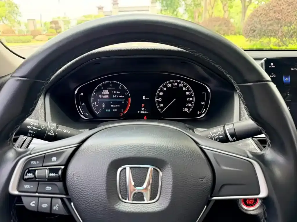 Honda Accord — фото 4