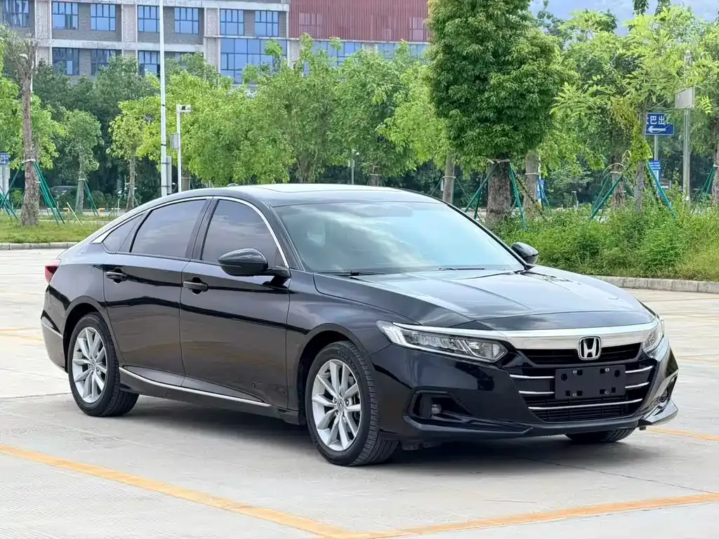 Honda Accord — фото 3