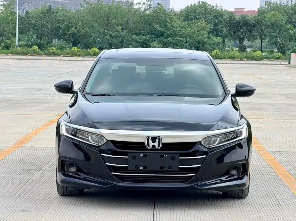 Honda Accord — фото 2