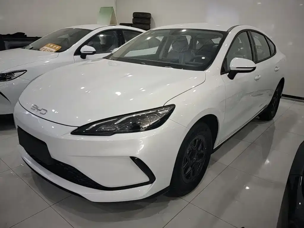 BYD Seal 05 DM-i — фото 1